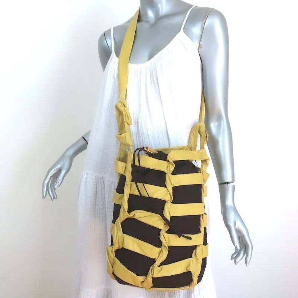 NEW Bottega Veneta Woven Leather Bucket Bag